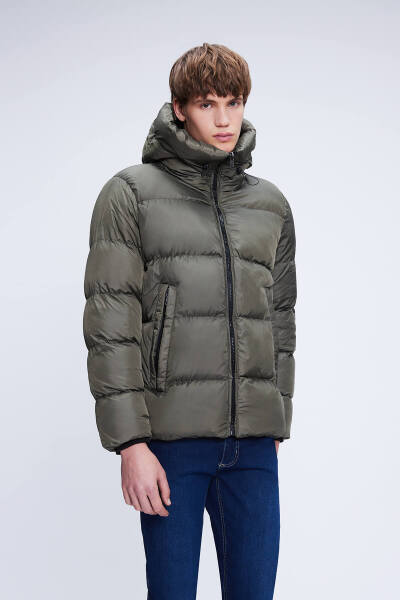 Haki Regular Fit Hakim Yaka Kapüşonlu Şişme Mont - Hatemoğlu