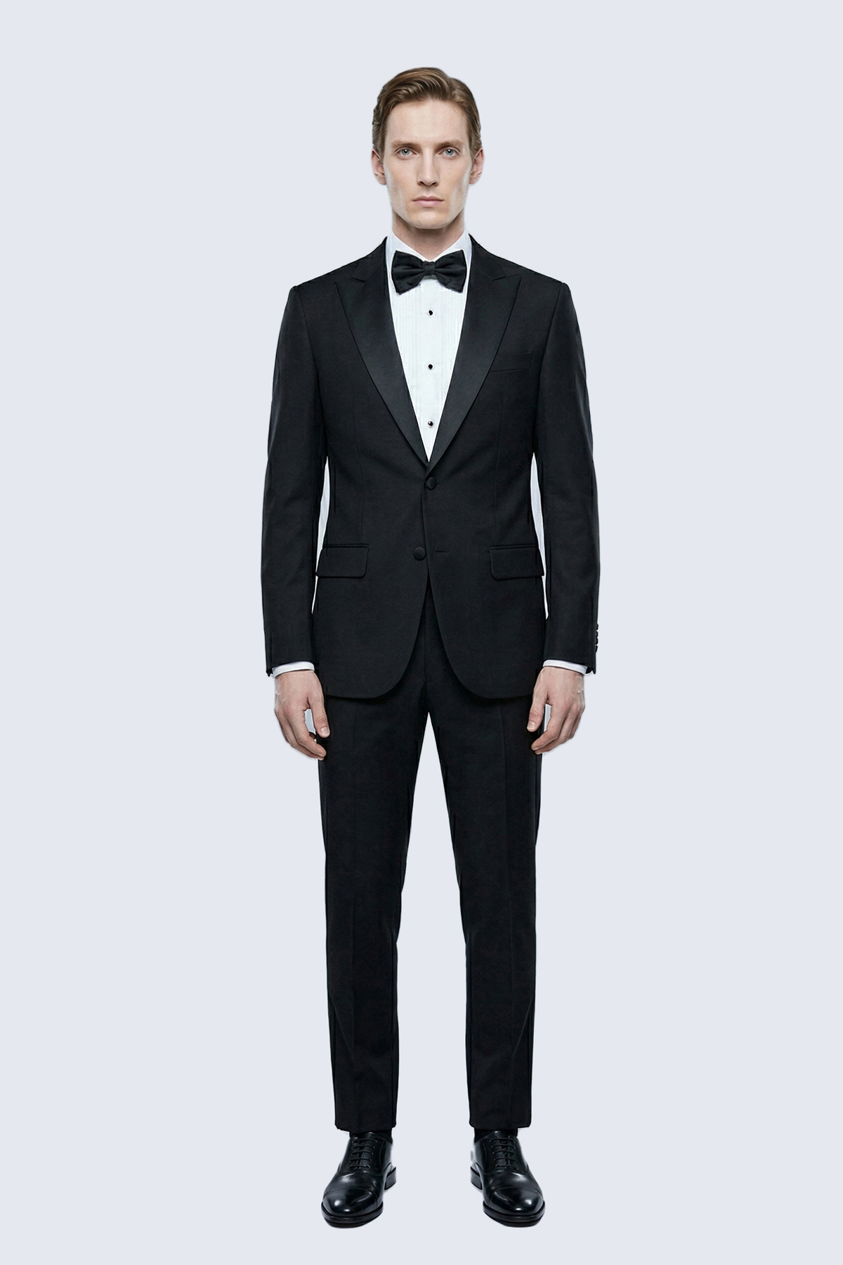 Siyah Slim Fit Sivri Yaka Klasik Takım Elbise