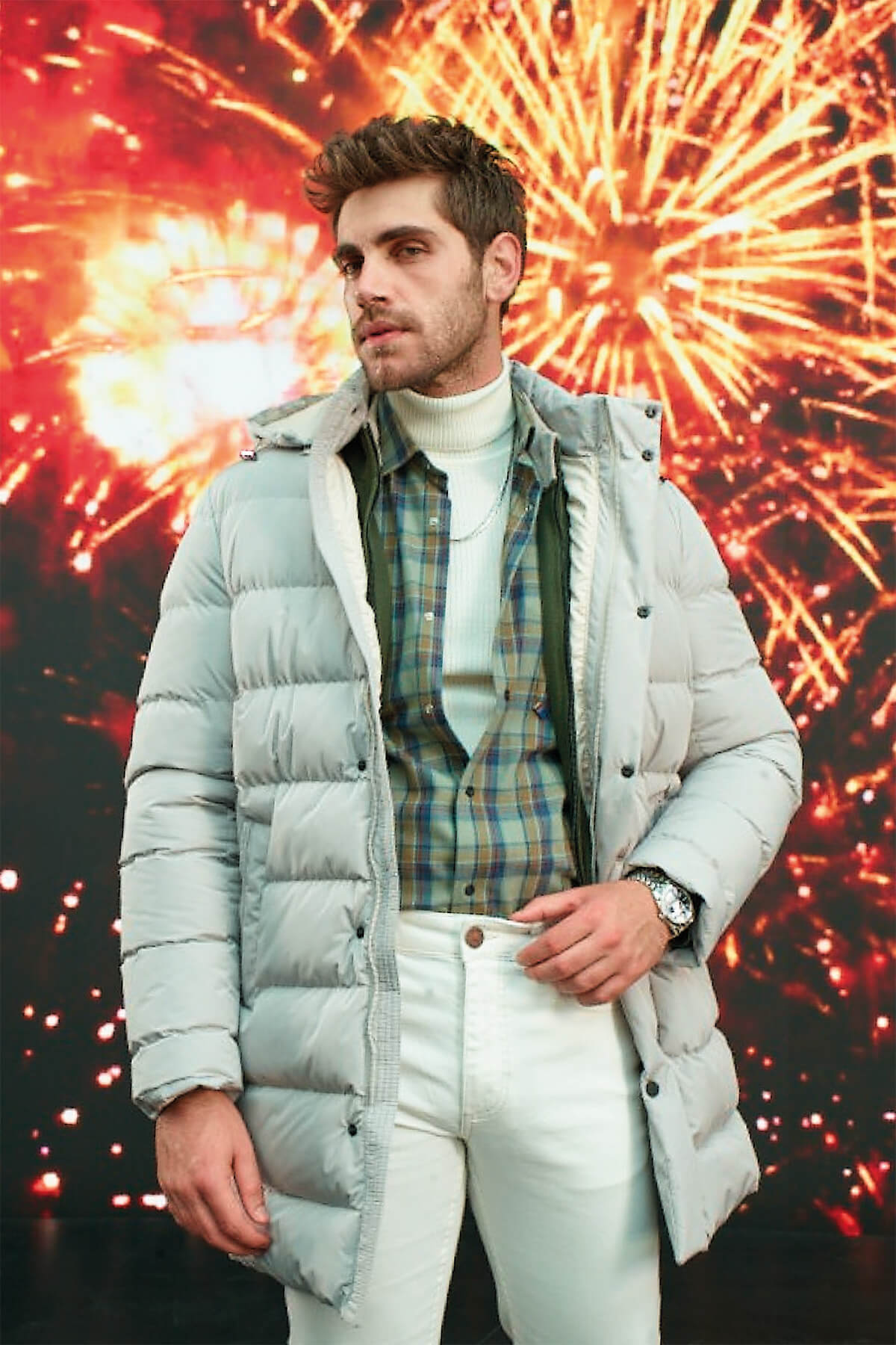Taş Slim Fit Hakim Yaka Kapüşonlu Kaban